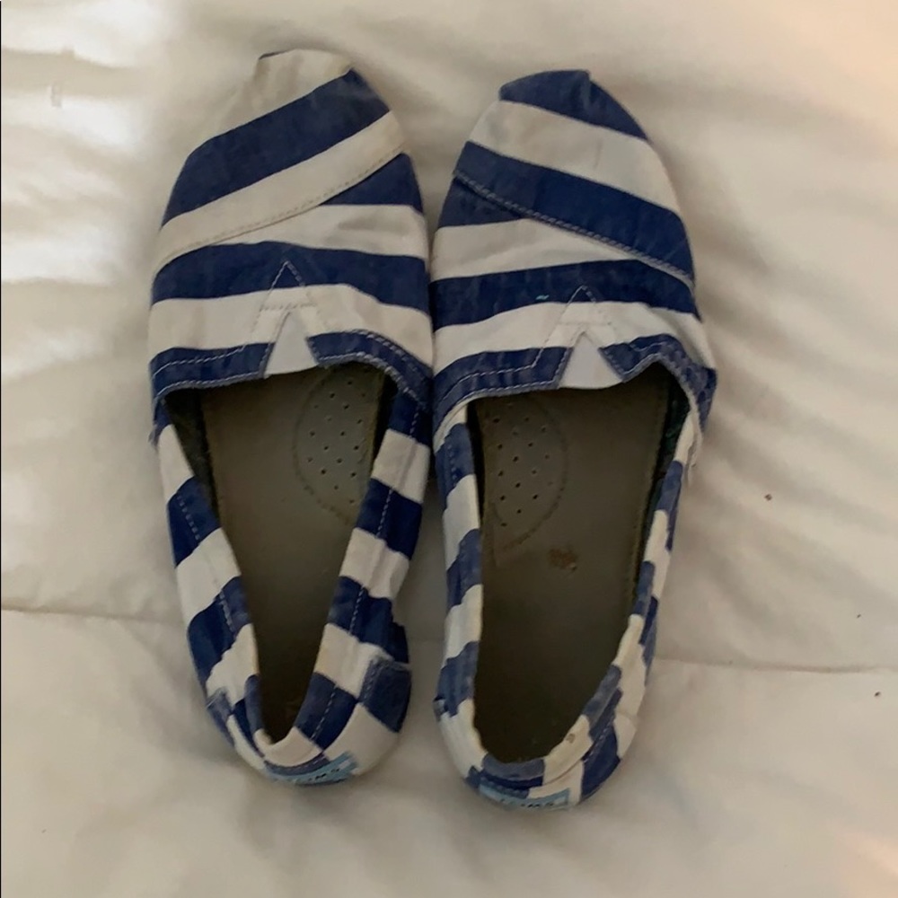 Toms classic canvas size 7.5